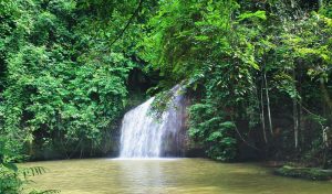 Air Terjun Tanah Merah