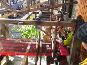 Kampung Mesjid Baqa, Pusat Kerajinan Tangan Sarung Samarinda